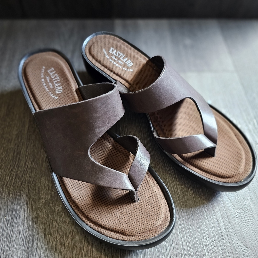 *Eastland Laurel Wedge Sandal*